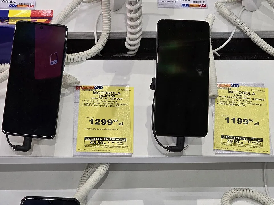 Motorola Moto G96 5G, among the best phones under 20000